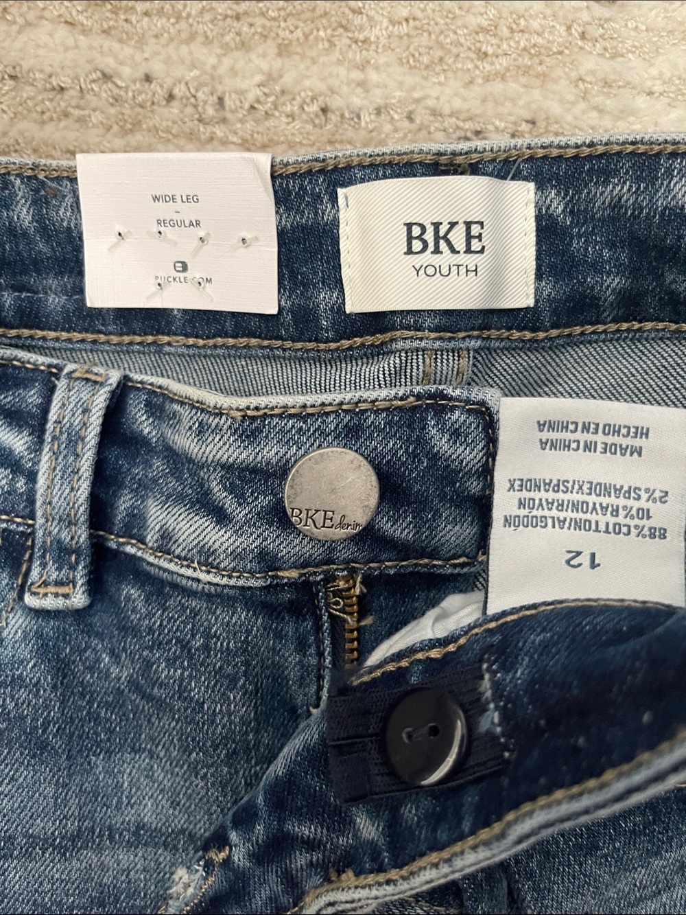 BKE Mini Billie Wide Leg Jeans - Faded Blue Wash - Picture 4 of 5